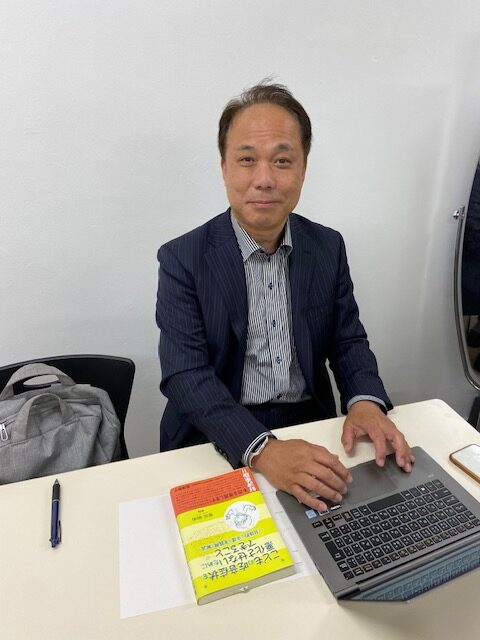『こどもの吃音症状を悪化させないためにできること』の著者・堅田利明さんが弊社にお越しになりました！